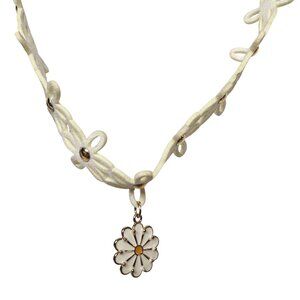 Bohemian Floral Pendant Choker Necklace White Lace Gold Studs